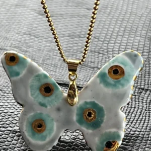 Colgante Mariposa MacLé (Agosto 2025)